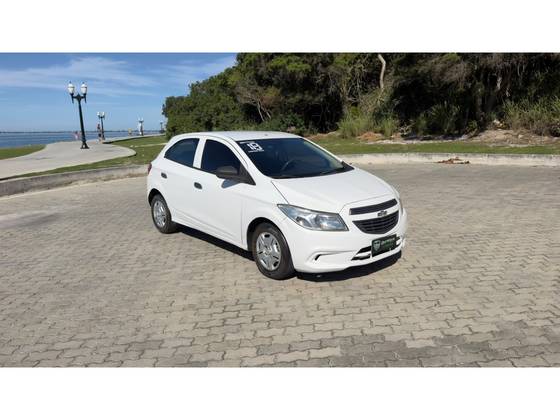 CHEVROLET ONIX 1.0 MPFI JOY 8V FLEX 4P MANUAL CHEVROLET ONIX 1.0 MPFI JOY 8V FLEX 4P MANUAL